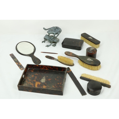 1077 - A Victorian Ladies part tortoishell Vanity Set, with O'Brien Family Crest, of Dromoland Castle; toge... 