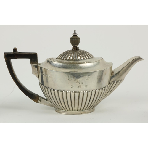 625 - A small Sheffield silver Bachelors Tea Service, teapot, sugar bowl and cream jug, each with half ree... 