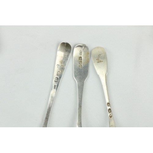 703 - Three sets of 3, matching early 19th Century Irish silver Tea Spoons, & 3 others approx. 6ozs. (... 