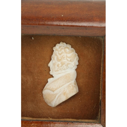 827 - An 18th Century wax profile Miniature, Portrait of a Cleric, in relief, 4