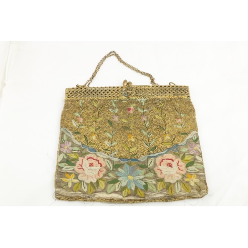 256 - A fine early Victorian embroidered and gilt bead Ladies Evening Bag. (1)