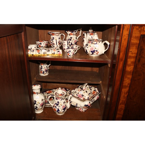 405 - A large collection of Masons Ironstone Mandalay design Dinnerware, comprising dinner and side plates... 