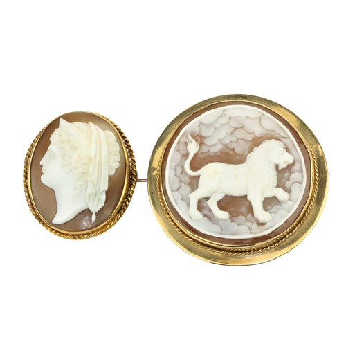 225 - An attractive circular 9ct gold cased Cameo Brooch, with lion design, approx. 4.5cms diameter, hallm... 