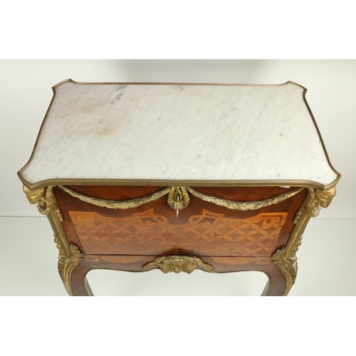 640 - After Jean Francois Oeben (1721-1763)Table á Écrire in kingwood with satinwood inlay, c. 1900, with ... 