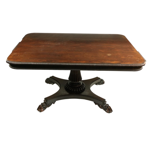 661 - A fine quality William IV rosewood Breakfast Table, in the manner of Williams and Gibton, the figure... 