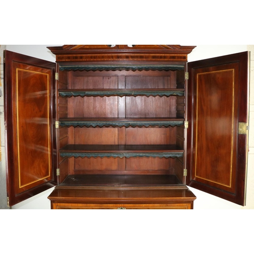 665 - A very fine George III period inlaid mahogany and satinwood banded Secretaire Cabinet, with divided ... 