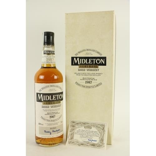 415 - Whiskey [Irish] Midleton very rare Irish Whiskey 1987 (00308) Barry Crockett (Master Distiller) with...