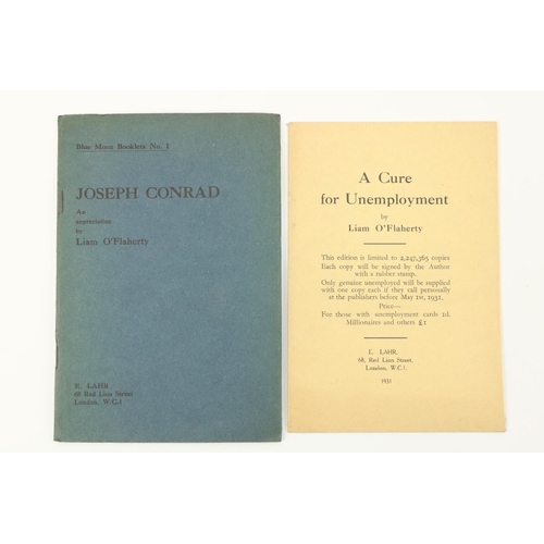 707 - O'Flaherty (Liam) Blue Moon Booklets, No. 1 Joseph Conrad, An Appreciation. E. Lahr, L.n.d., bl... 