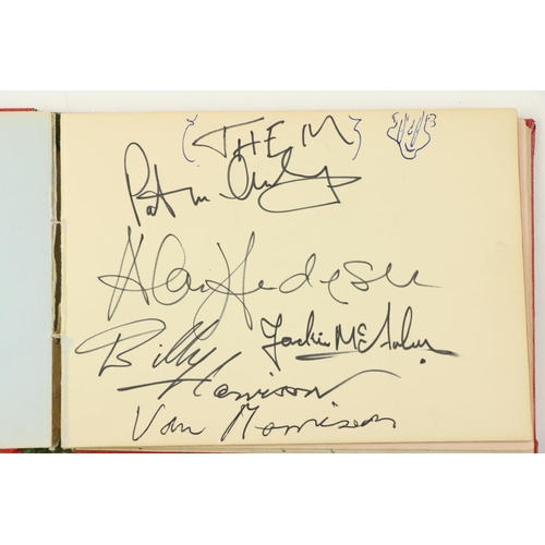 1091 - Global Stars at the FlamingoMusic:  Rock & Pop Autograph Album. An important collection of Autog... 