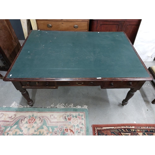 226 - A large early Victorian mahogany Partners pedestal Desk, with three frieze drawers to either side, t... 