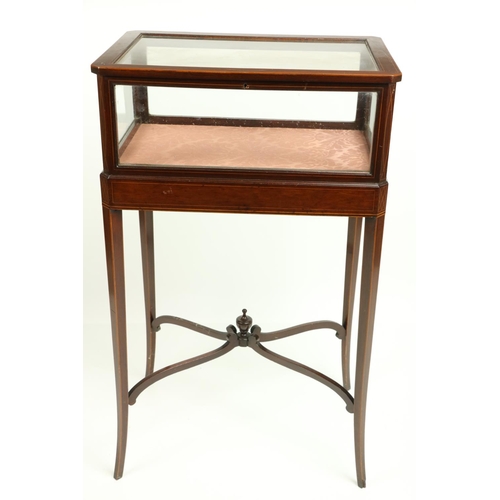 457 - An attractive Edwardian inlaid rosewood Curio Display Case, of rectangular form, the hinged and glaz... 