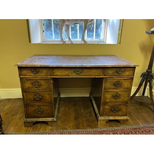 173 - A quality 19th Century walnut pedestal Desk, of small proportions, the leather inset top with moulde... 