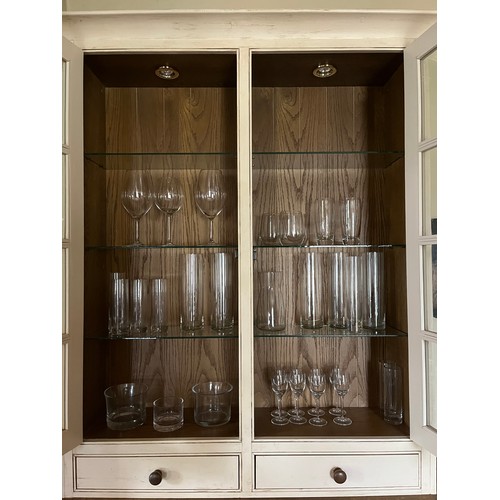 522 - A large collection of Glassware, wines, sherry glasses, vases of various sizes, as a collection, w.a... 