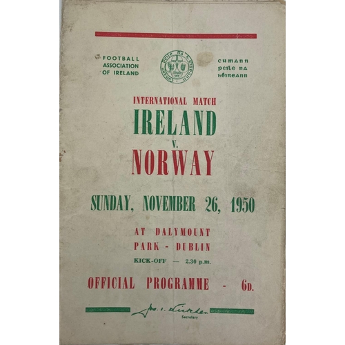 1132 - Irish Soccer Internationals (1950-59)Programmes: Soccer F.A.I. (1950-59), a collection of 20 Officia... 