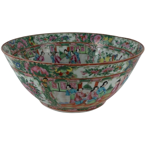 A Chinese polychrome Bowl, Cantonese - 19th Century, decorated with ...