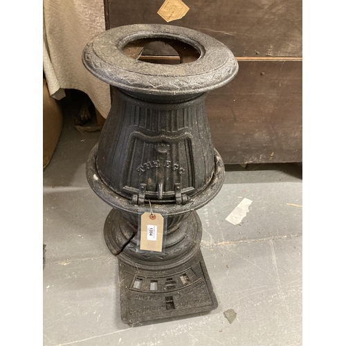 1394 - A small antique 'pot belly' metal Stove, by Smith and Wellstood, Columbian Stove Works. (1)... 