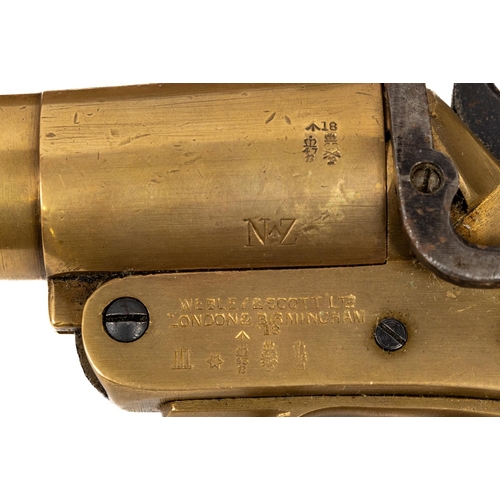 324 - Militaria: A Webley and Scott Ltd., (London & Birmingham) Flare Gun, with brass barrel and woode... 