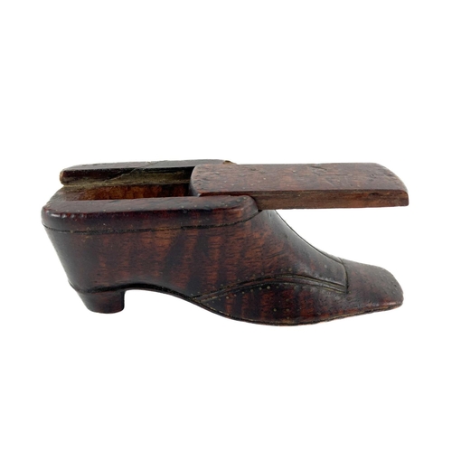 867 - A rare Georgian period wooden Snuff Box, modelled as a shoe with sliding top compartment, approx. 9c... 