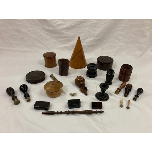 1013 - A collection of various Treen, boxes and jars, various sizes and shapes, together with a bog oak Owl... 