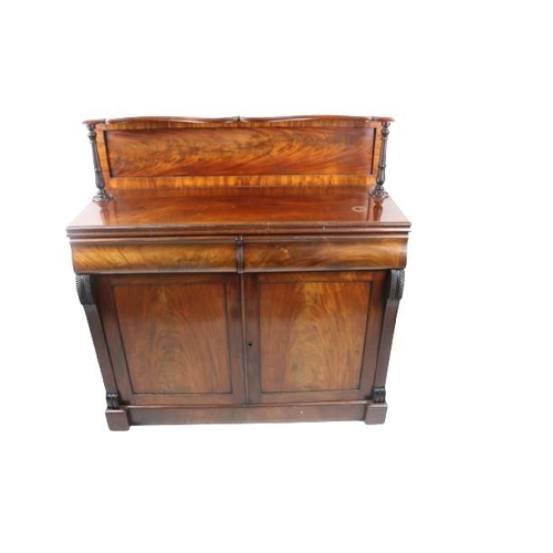 45 - A fine quality Irish William IV mahogany Chiffonier, the gallery back with ornate pillar supports, t... 