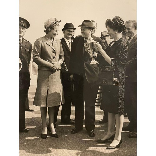 723 - The Ladbroke Epsom Gold Cup, 1963Horse Racing:  An important silver gilt two handled Trophy, by Mapp... 