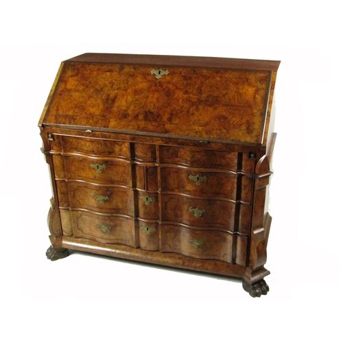 775 - A fine quality 18th Century English bombe shaped Bureau, the slope front with inlaid panels, opening... 