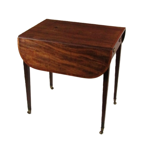 852 - A Regency mahogany Pembroke Table, the top with ebony string inlay and crossbanded border, with demi... 