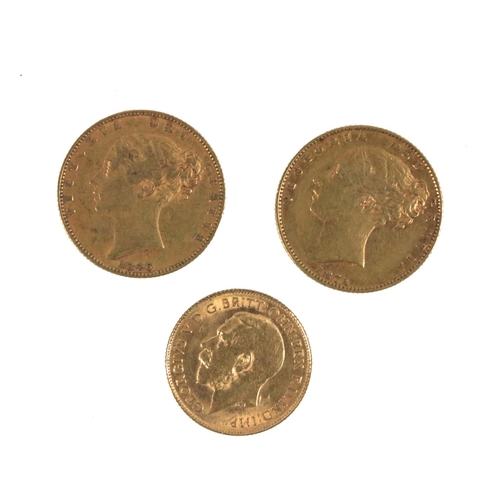 807 - Sovereigns: A Queen Victoria (young head) 1846 shield back full Sovereign, also a Victoria 1871 shie... 