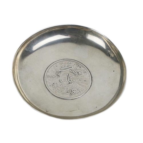 35 - A Limited Edition silver 'Winchester Cathedral Bowl' No. 19 (900) by H.M., London 1979, commemoratin... 