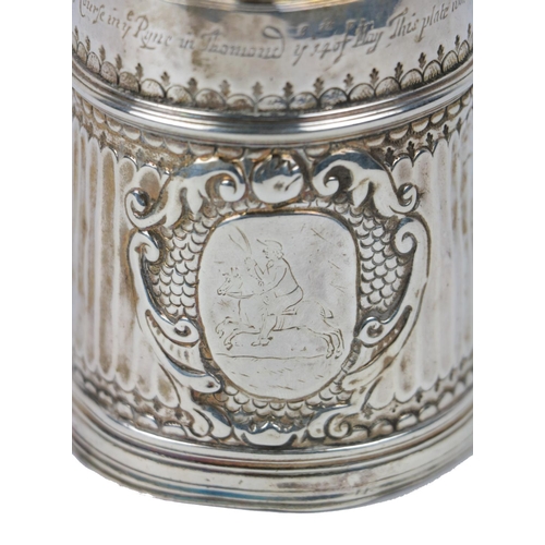 132 - An important late 17th Century silver Tankard, hallmarked Isaac Dighton, London, date c. 1688/89, th... 