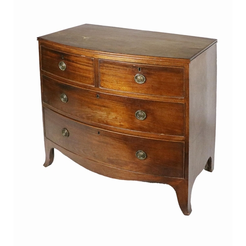 941 - A fine quality Georgian mahogany Bijou bow fronted Chest, with two short and two long drawers with o... 