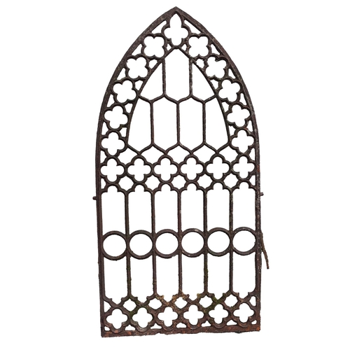 446 - A heavy 19th Century Gothic design cast iron single Gate, of typical style, approx. 132cms high x 69... 