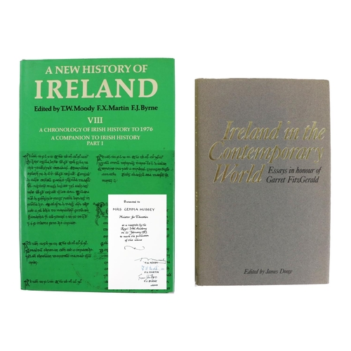 386 - Political Interest: Moody (T.W.), Martin (F.X.) & Byrne (F.J.)eds. A New History of Ireland, 8vo... 