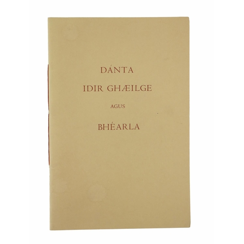 659 - [American Committee for Irish Studies] Danta Idir Ghaeilge agus Bhearla, 8vo, Wake Forest (Universit... 