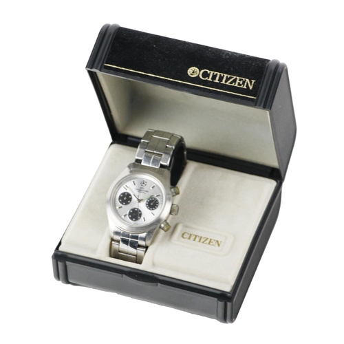 944 - Soccer: [Champions League] 1999, a cased Gentlemans Citizen Wrist Watch, issued to V.I.P.'s at the 1... 