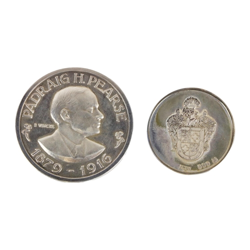 1169 - Coins: A cased heavy silver 'Padraig H. Pearse 1879-1916 Medal,' designed by Paul Vincze, cased; als... 