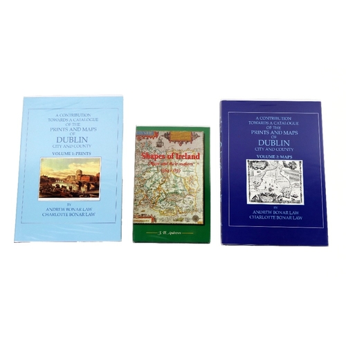 379 - Irish Cartography & Prints: Andrew (J.H.) Shapes of Ireland Maps and Her Makers 1564-1839, 8vo, ... 
