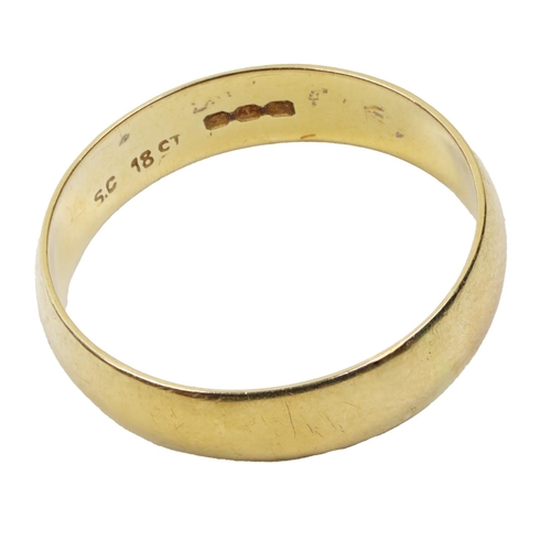 145 - A Gentleman's 18ct gold Wedding Ring, approx. size 'V', approx. 4.5 gms. (1)