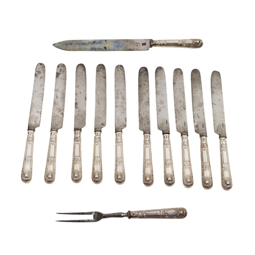 16 - A set of 10 Irish Georgian period silver handled Kings pattern Dinner Knives, with stamped blades 'I... 