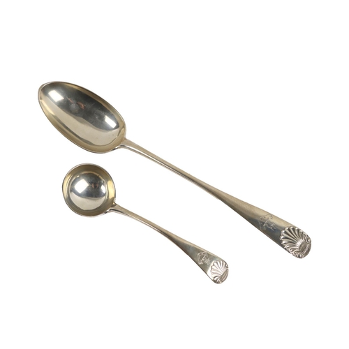 26 - A large Kings pattern design silver Serving Spoon, with crested and shell capital together with matc... 