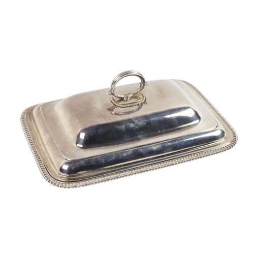 52 - A fine quality Georgian period silver Entree Dish and Cover, with domed top and shaped ring handle, ... 