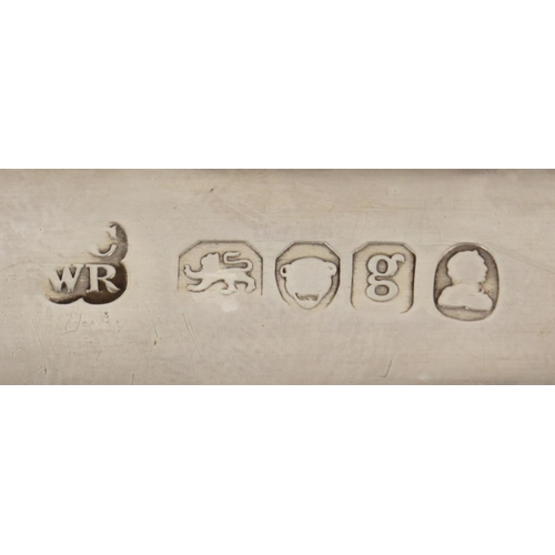 53 - A fine quality Georgian period English silver Entree Dish and Cover, with shell and floral design ha... 