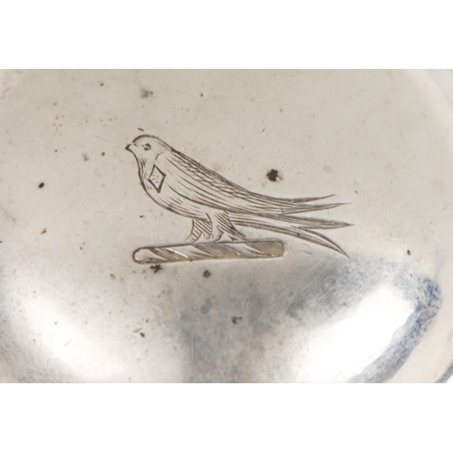 133 - A quality Irish Georgian silver tankard design Mustard Pot, with blue glass liner, the hinged top wi... 