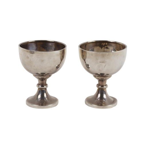 148 - A pair of Edwardian English silver small chalice type Salts,&nbsp;hallmarked Birmingham, by Horace W... 