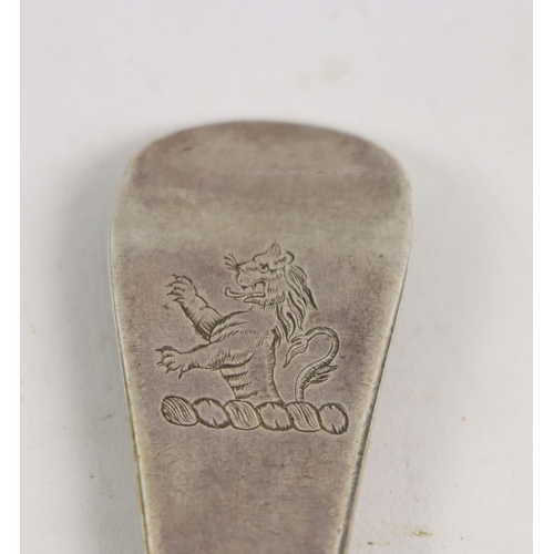 33 - An early 18th Century 'Hash' Spoon, with engraved crest of lion rampant, and with rat-tail bowl, hal... 