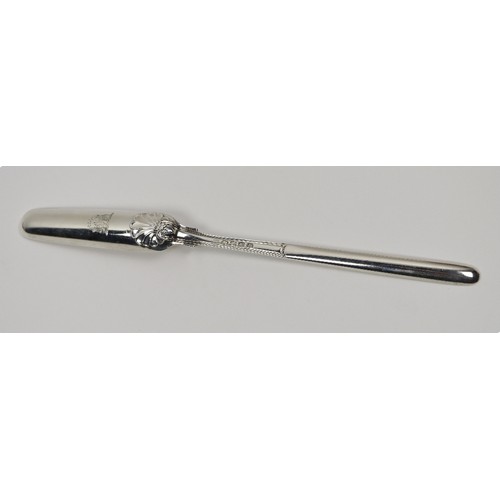 45 - A rare English silver Georgian period crested Marrow Scoop, by Paul Storr (1771 - 1844), London 1821... 