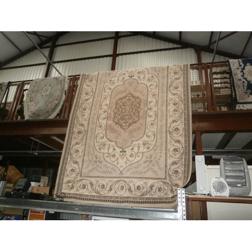 116 - Large cream floral rug, in good clean condition