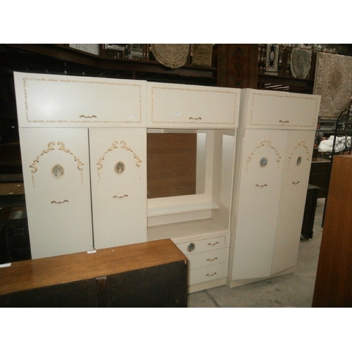 508 - 3 piece wardrobe set