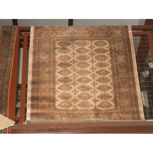 120 - Vintage brown patterned rug