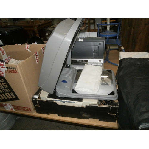 158 - Lot inc printers, Panasonic DVD player, computer tower, NOBO magnifying lamp